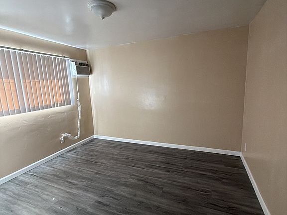 3rd image of 1840 Quincy St APT 15