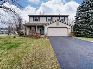 3725 Wheatlands Rd, Sylvania, OH 43560