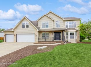 25130 Round Barn Rd, Plainfield, IL 60585