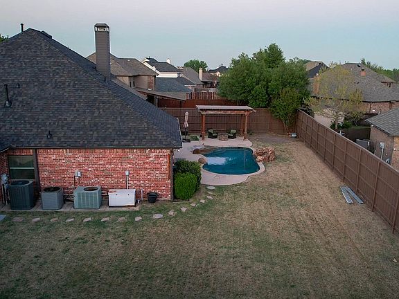 5th image of 349 Creekside Trl