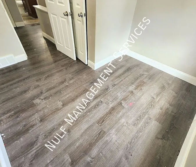 449 Idlewood Rd — Photo 5