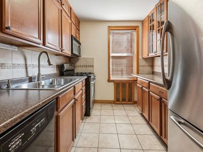 6712 Yellowstone Blvd APT B1, Flushing, NY, 11375