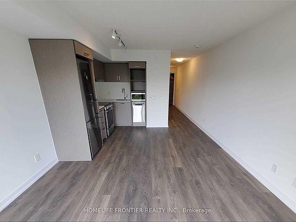 2nd image of 219 Dundas St E #702