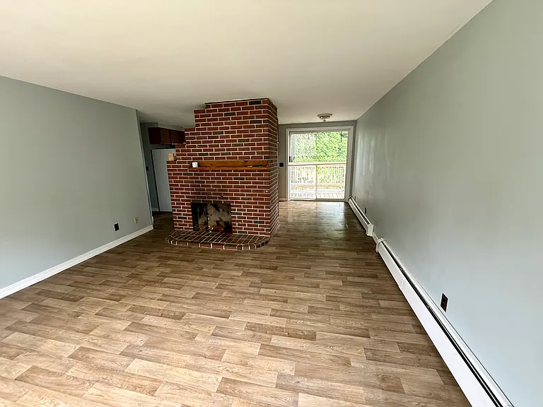 425 Court St #429 — Photo 2