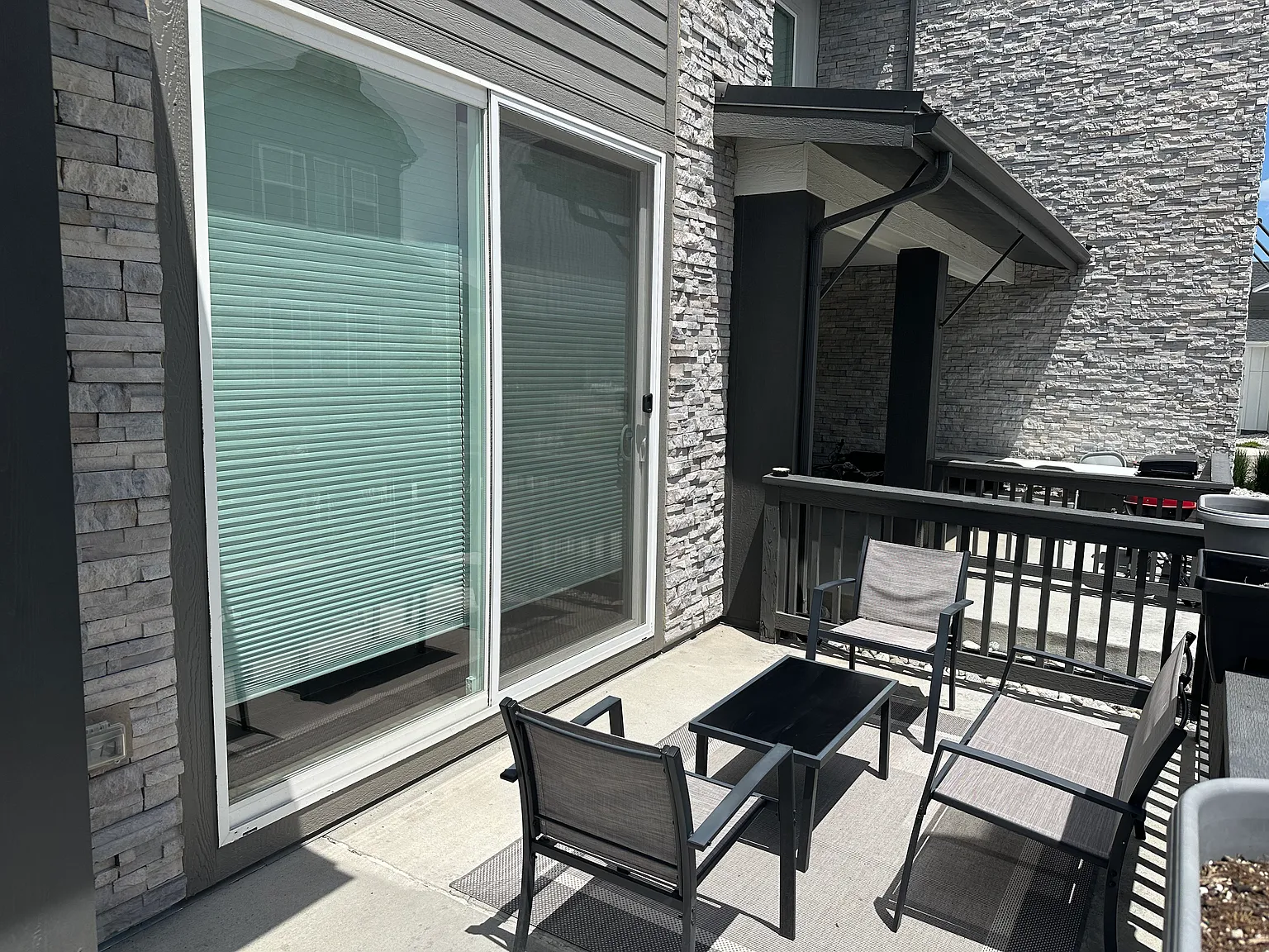 3 bed, 1614 sqft, $3,199 — Photo 3