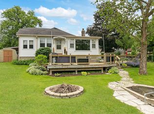 37660 N Terrace Ln, Spring Grove, IL 60081