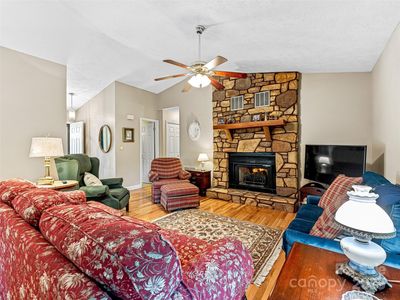 128 View De Lake Dr, Etowah, NC, 28729