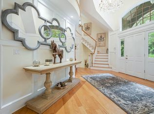 9 Alta Vista Rd, Port Jefferson, NY 11777