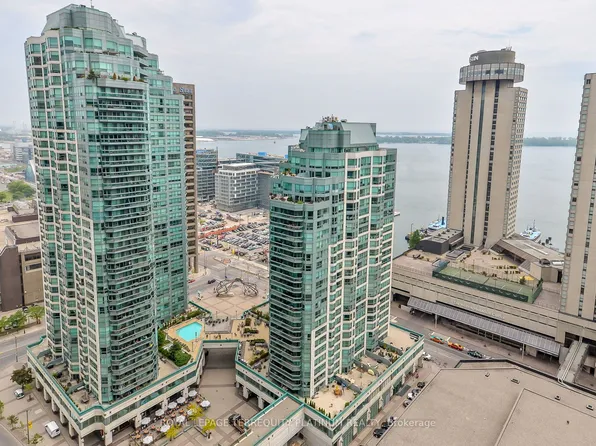 10 Yonge St, Toronto, ON