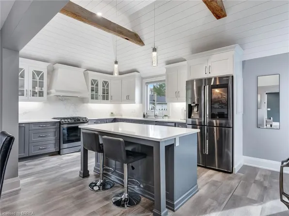 235 Oakland Rd, Brant, ON N0E 1R0