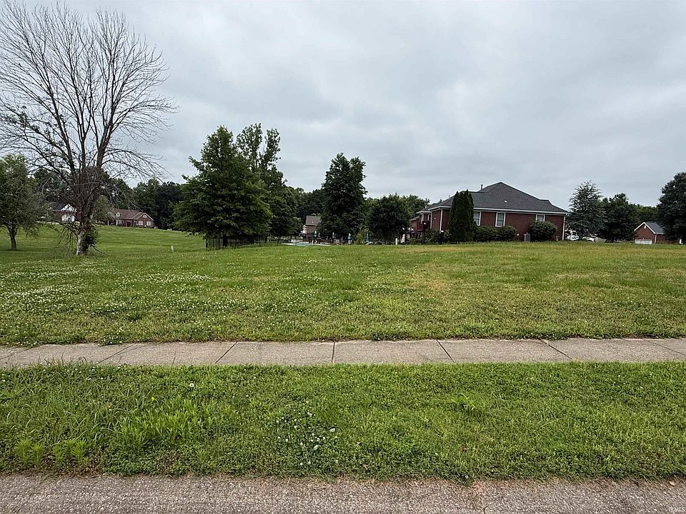 1st image of 270 Persimmon Cir