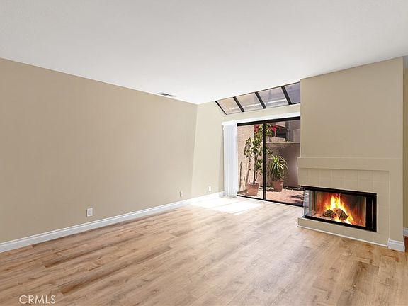 3rd image of 25761 Le Parc Unit 72
