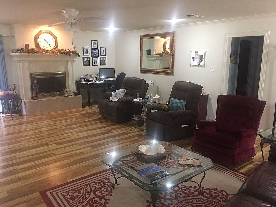 2nd image of 2602 75th St