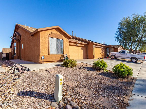 3rd image of 2123 E Calle Sier