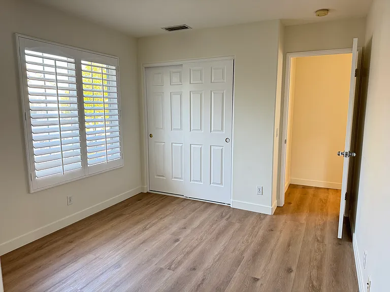 142 Cherrybrook Ln — Photo 19