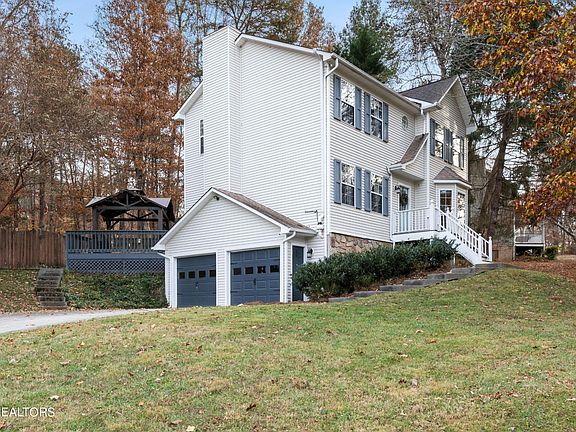3rd image of 12585 Daisywood Dr