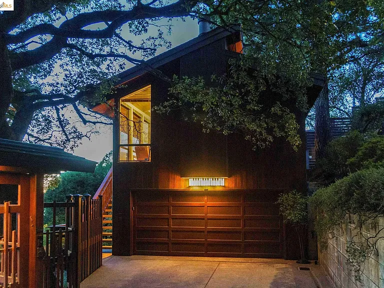 1360 Summit Rd — Photo 14