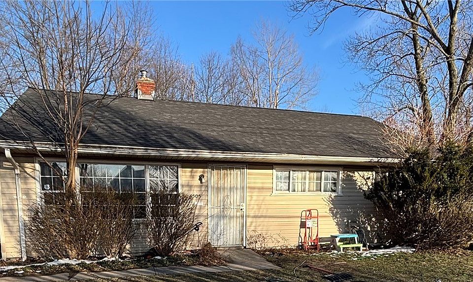 1st image of 4505 E 143rd St