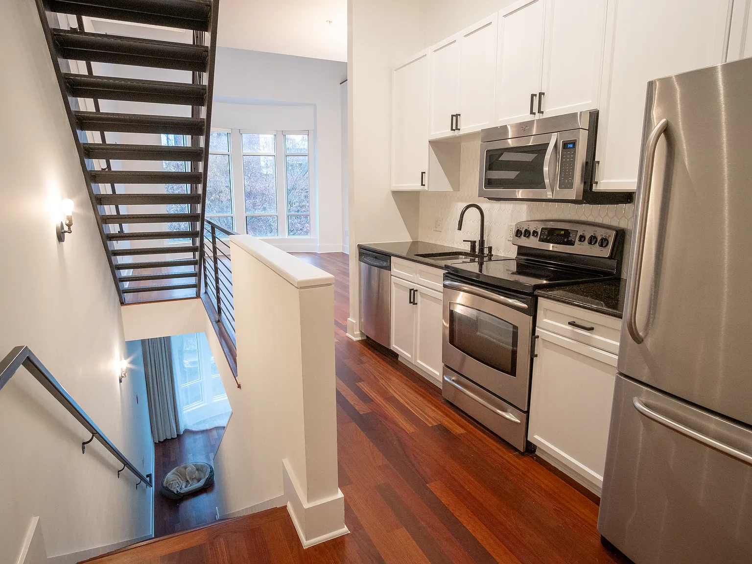 1 bed, 1248 sqft, $2,300 — Photo 4
