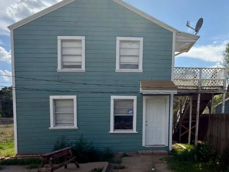 2304 Avenue V — Photo 1