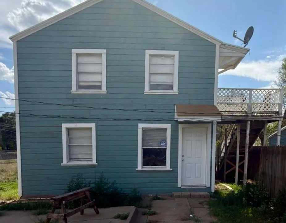 2304 Avenue V