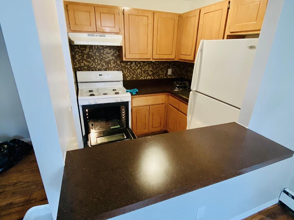 1st image of 347 N Broadway #2E