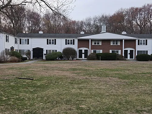 56 Roberts Dr Photo 1
