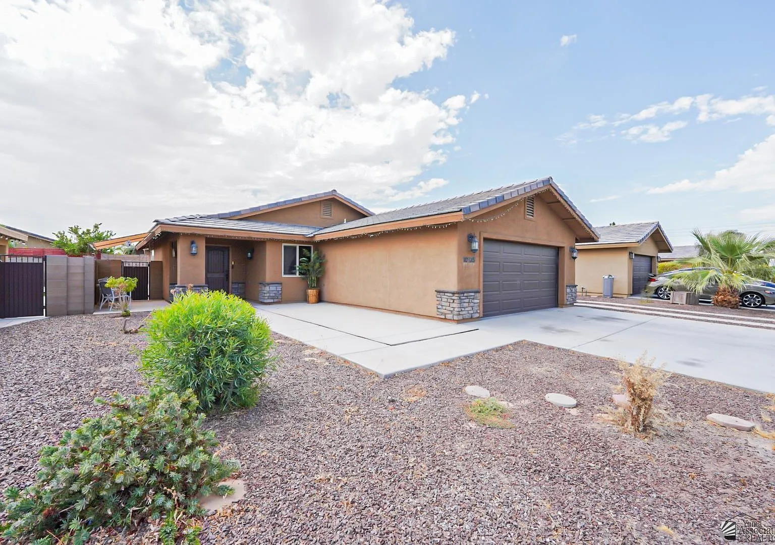 3 bed, 2.0 bath, 1282 sqft, $1,750 — Photo 2