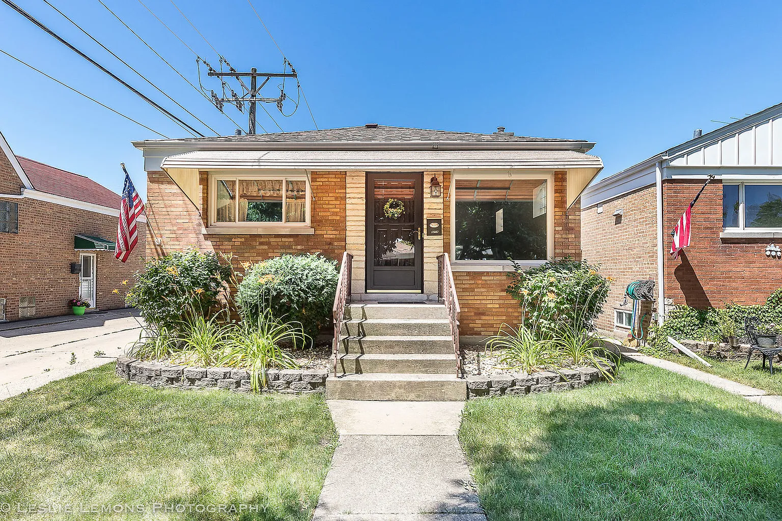 2218 Forest Ave photo 1