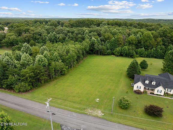 3rd image of Sunset Ridge Dr