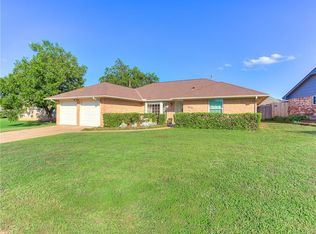 6716 Stonycreek Dr, Oklahoma City, OK 73132