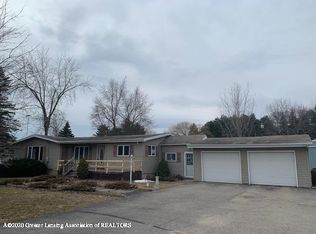 6528 S Mount Hope Rd, Carson City, MI 48811
