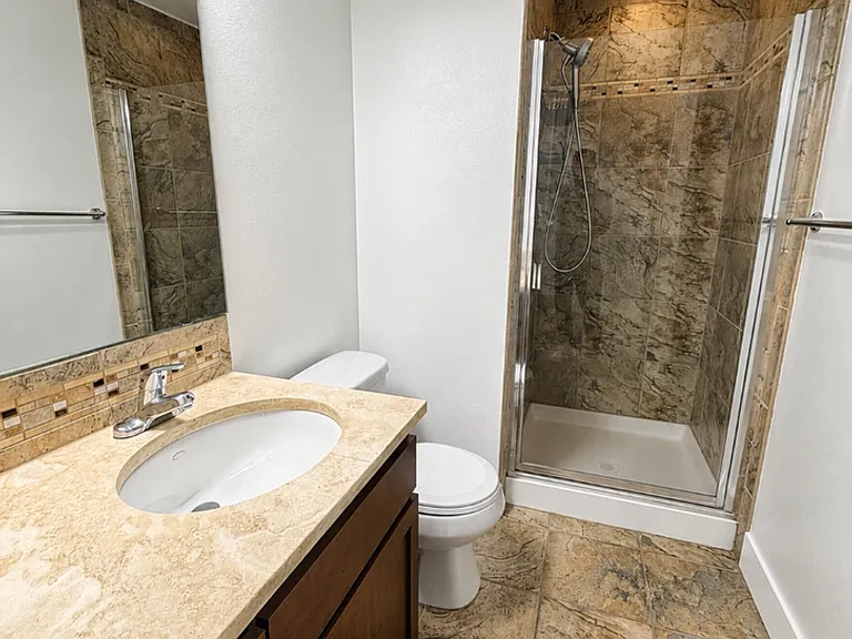 9215 Roosevelt Way NE #C — Photo 5