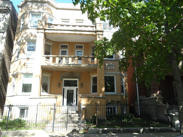 1st image of 3555 S King Dr #1S