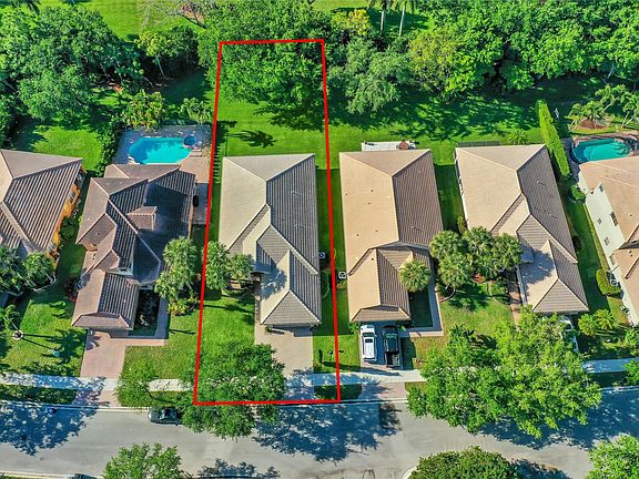 5th image of 10954 NW 61st Court