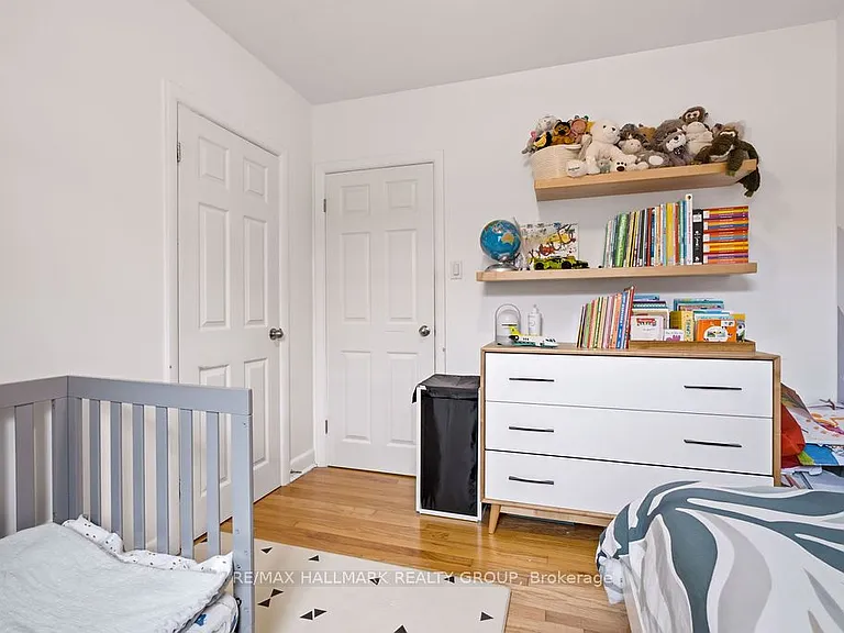 34 Lavergne St #3 — Photo 20