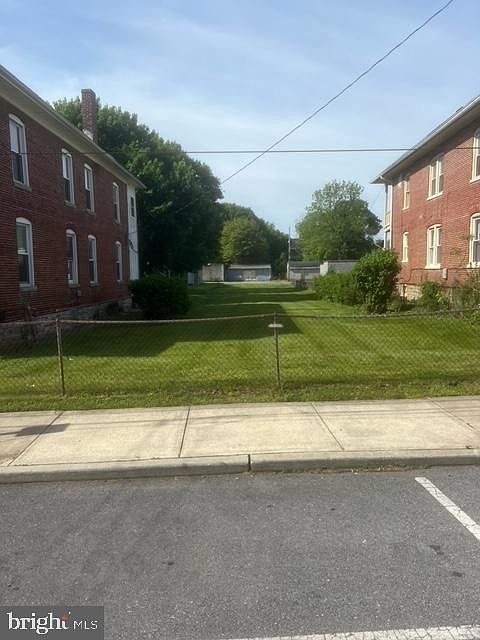 1st image of 113 Fairground Ave