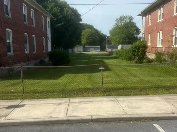 113 Fairground Ave, Hagerstown, MD 21740