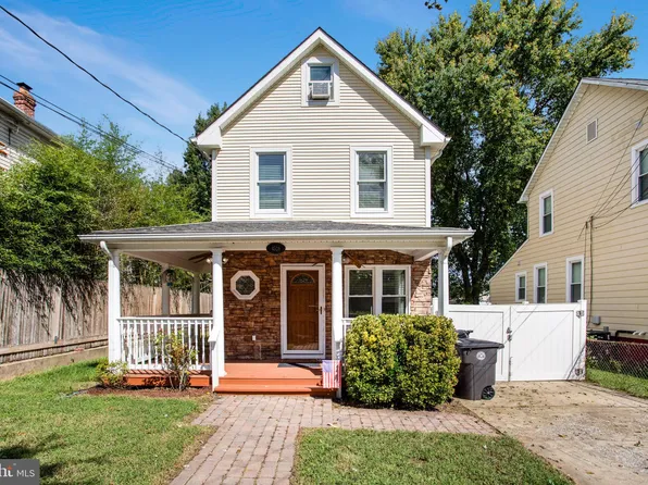 4528 Buchanan St, Hyattsville, MD 20781