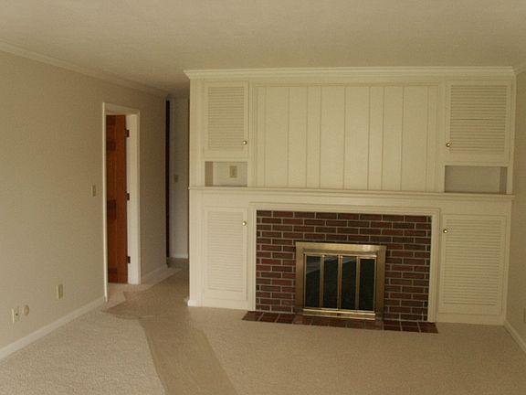 Family Room with Fireplace