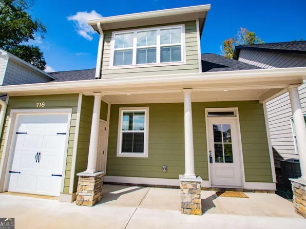 116 Town Walk Ln, Carrollton, GA 30117
