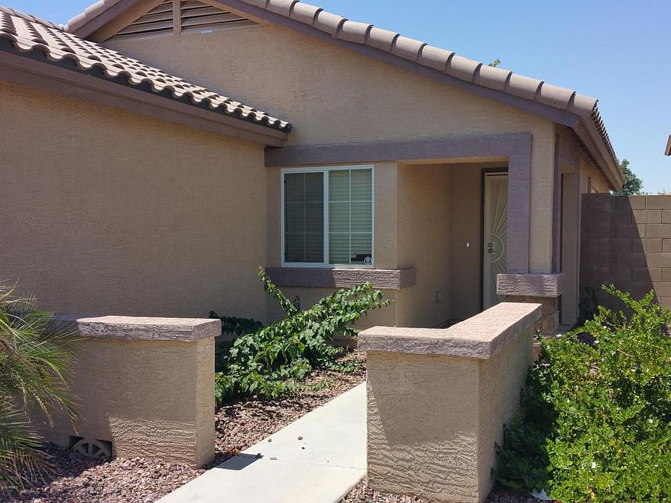 1st image of 602 S 222nd Ln