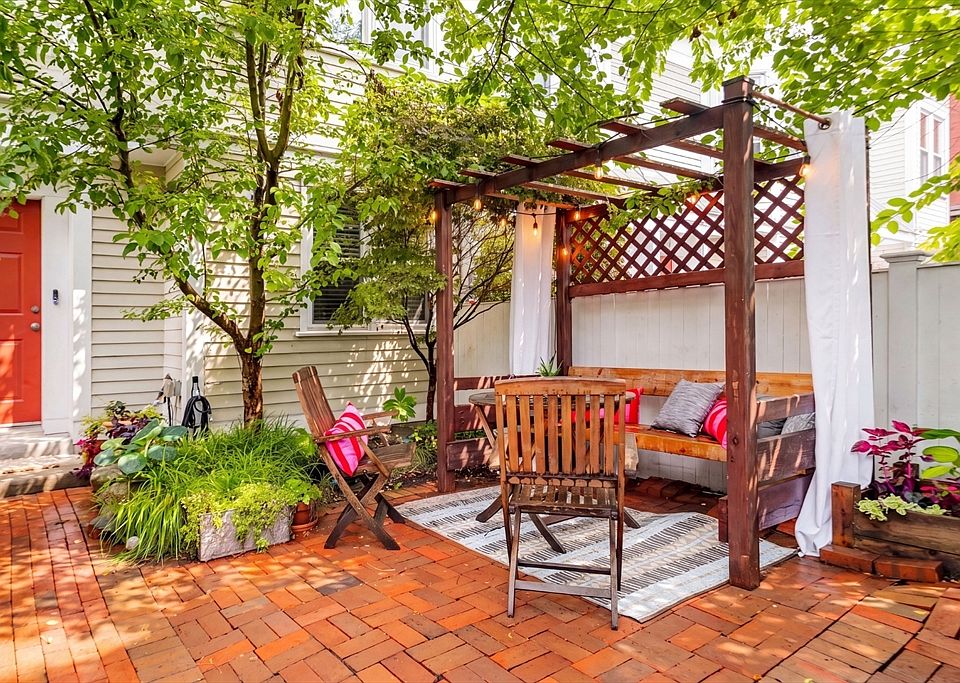 1st image of 217 Hamilton St #217