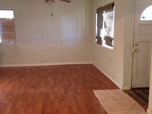 4th image of 4823 E Pine Ave