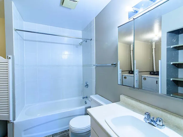 525 Thompson Dr — Photo 7