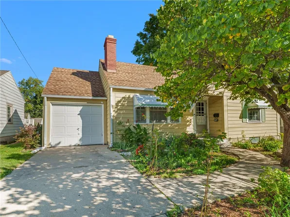 429 E Dorothy Ln, Dayton, OH 45419