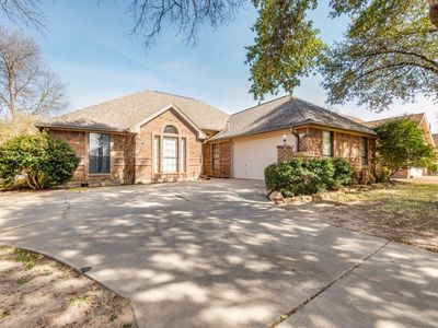 8220 Saddlebrook Dr, Benbrook, TX, 76116