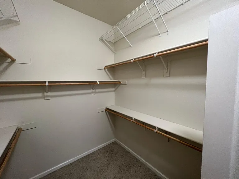 2094 Dorrington Dr — Photo 19