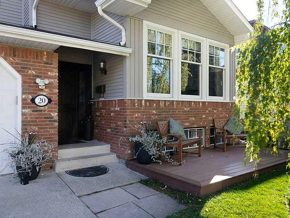 2nd image of 20 W Strathlorne Cres SW