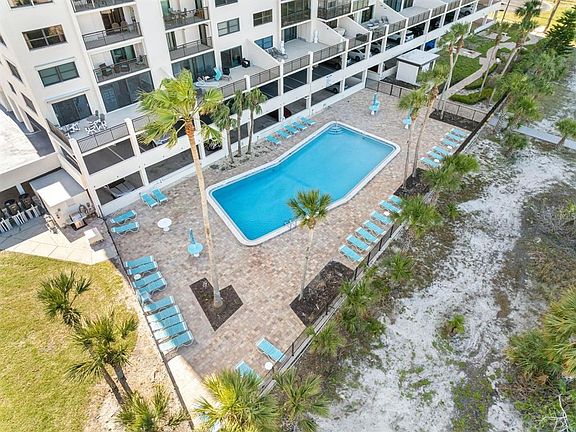 3rd image of 1270 Gulf Blvd APT 606